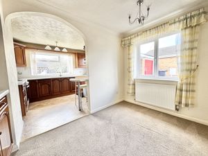 Photo 19- click for photo gallery